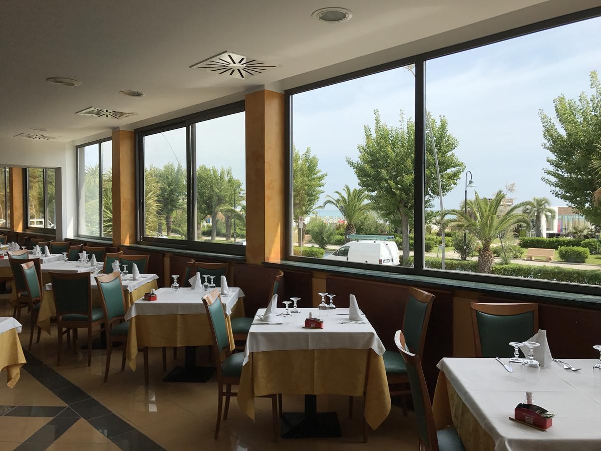 Hotel Atlas Alba Adriatica Dış mekan fotoğraf