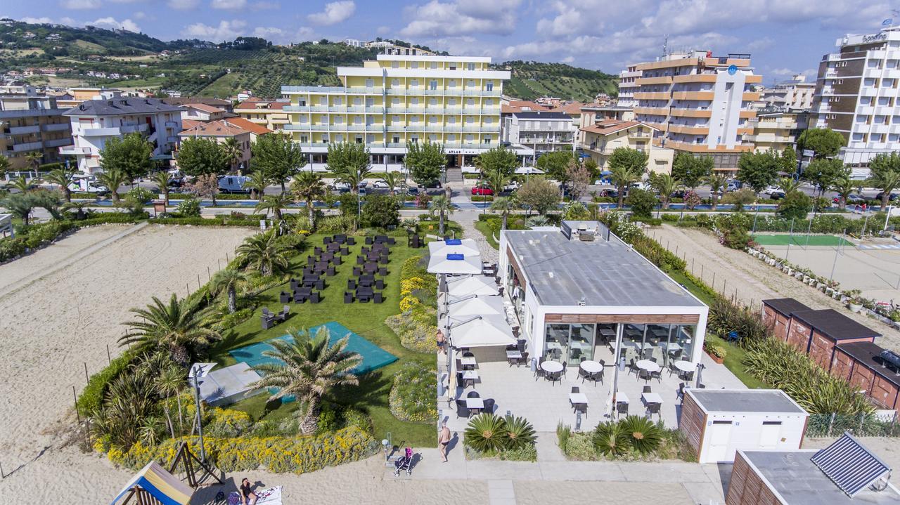 Hotel Atlas Alba Adriatica Dış mekan fotoğraf